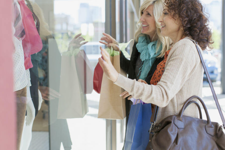 Ledershopper, Frau mit Shopping Bag