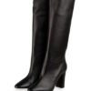 Bianca Di Stiefel, Schwarz
