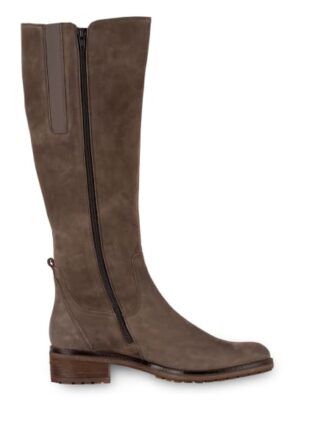 Gabor Stiefel, Grau