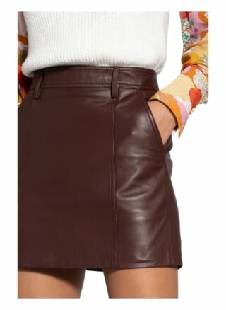 Reiss Eliza Lederrock, Rot