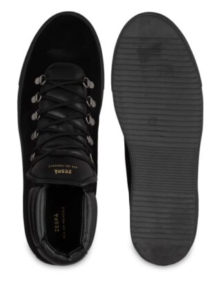 Zespà Schnürboots, Schwarz