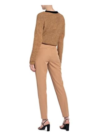 Betty Barclay Hose, Braun