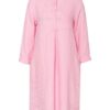 Emily Leinenkleid, Pink