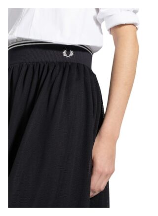 Fred Perry Rock, Blau