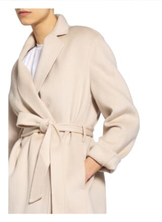 Joseph Wolljacke Cenda, Beige