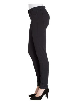 Luisa Cerano Hose, Schwarz