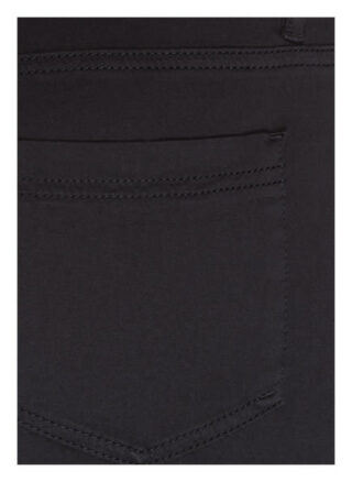 Luisa Cerano Hose, Schwarz