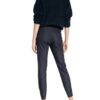 Mos Mosh Hose Abbey, Blau