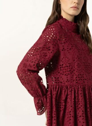 Mrs & Hugs Kleid aus Lochspitze, Rot