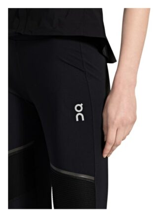 On Tights, Schwarz
