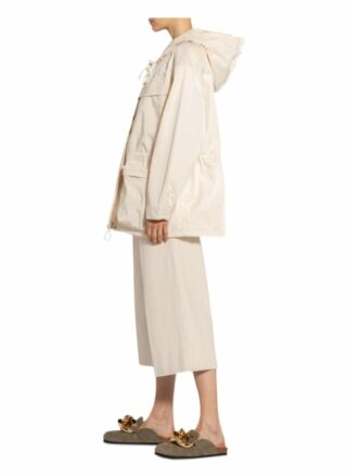Sandro Jacke, Beige