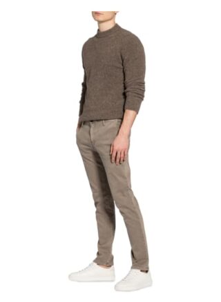 Alberto Rob Chino Herren, Braun