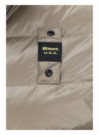 Blauer Jacke gruen