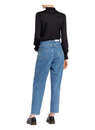 Closed Longsleeve schwarz