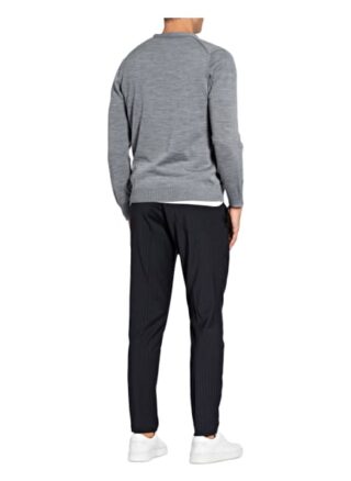 Maerz Muenchen Strickjacke grau