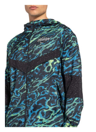 Nike Laufjacke Windrunner Wild Run gruen