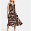 Taifun Sommerkleid im Streifen-Design ausgestellt, Schwarz