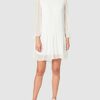 Tommy Jeans Ruffle Dobby A-Linien Kleid, Weiß